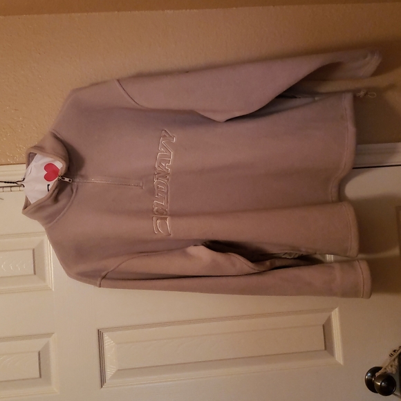 Cream colored pullover fleece jacket - Picture 5 of 6